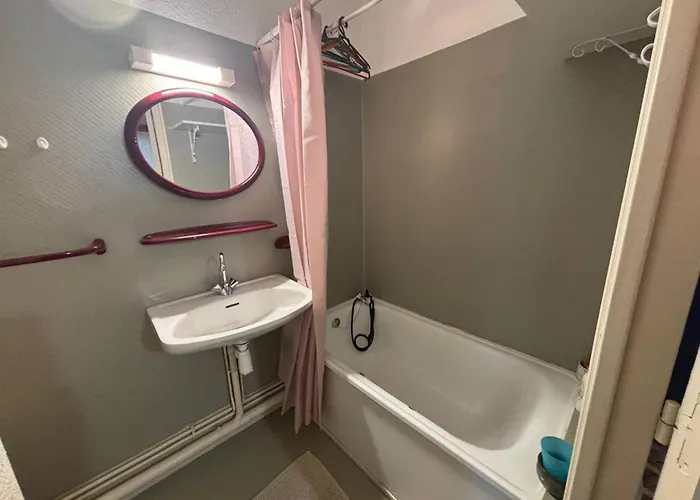 T2 Aux Angles, Proche Commodites - Fr-1-593-144 * Les Angles (Pyrenees-Orientales)